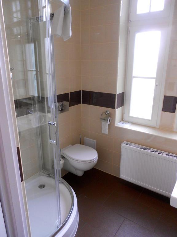 Hotel Srodmiejski Zielona Góra Habitación foto